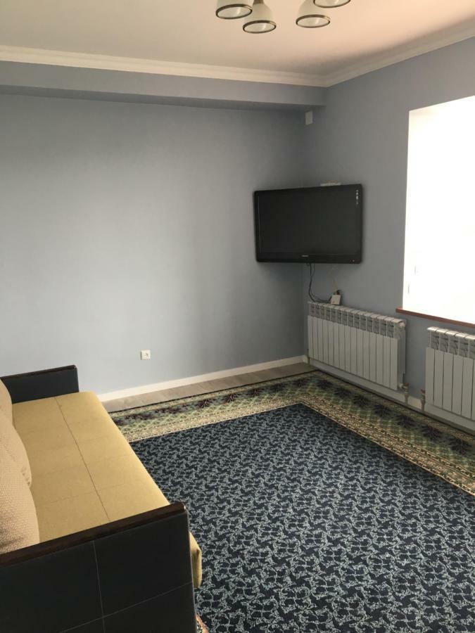 Hostel - Guest House Meyman Ałma Ata Zewnętrze zdjęcie
