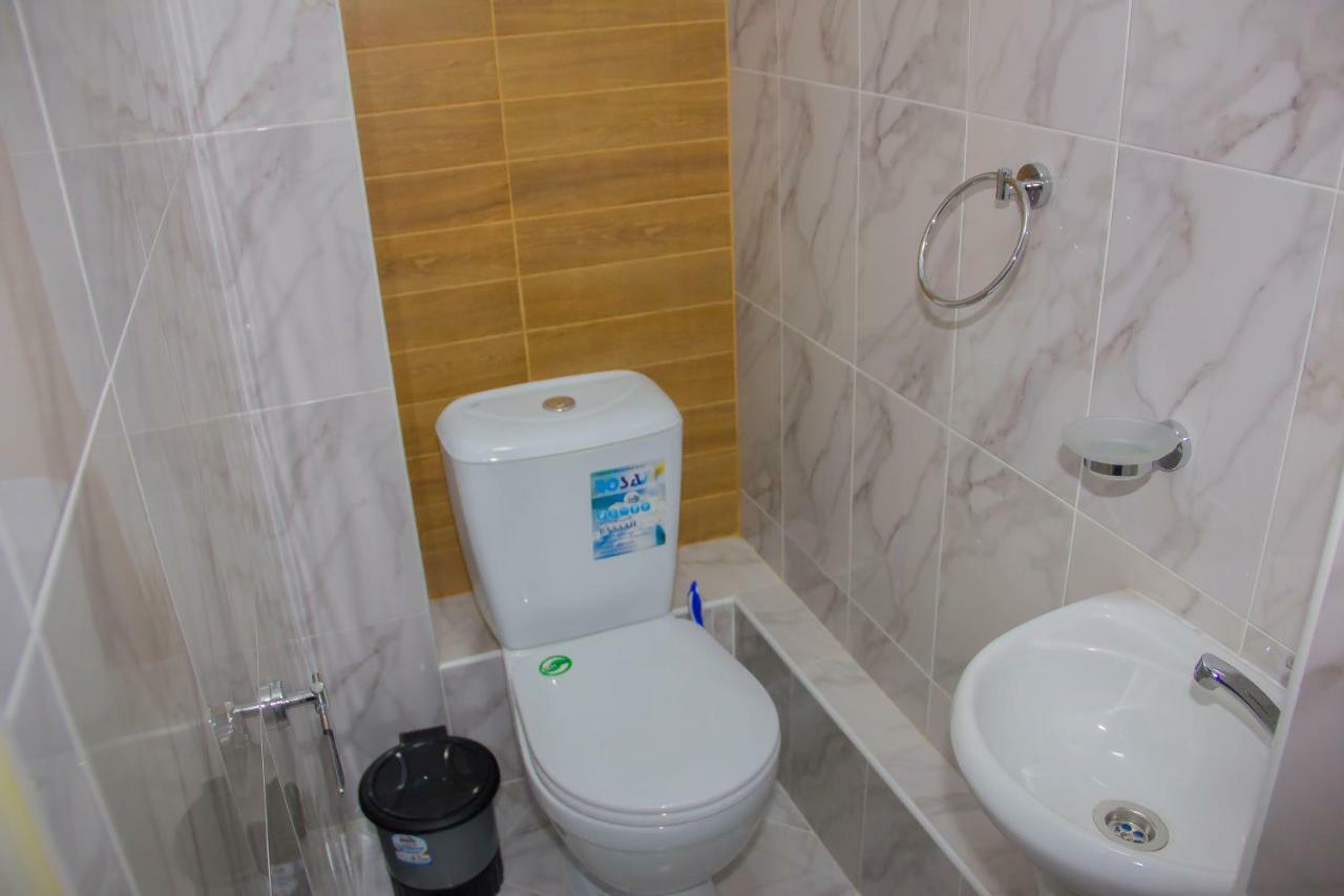 Hostel - Guest House Meyman Ałma Ata Zewnętrze zdjęcie