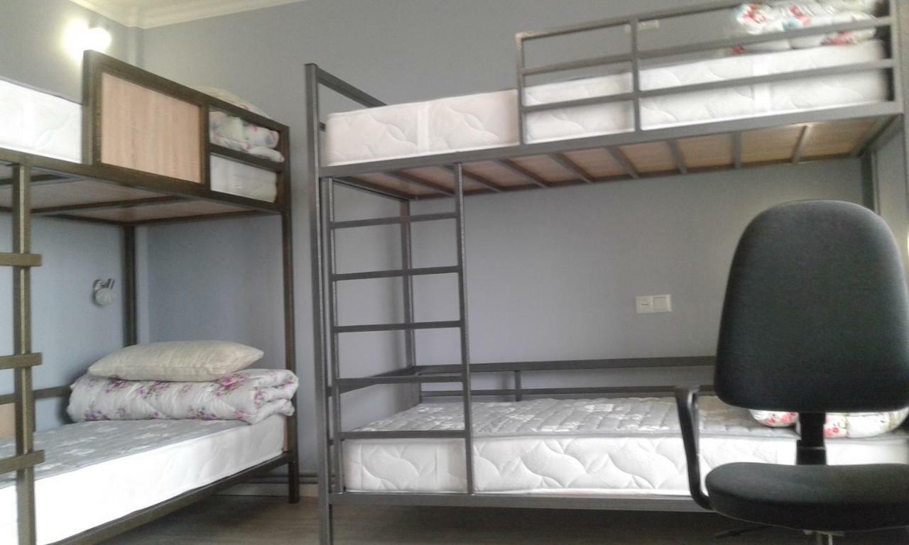 Hostel - Guest House Meyman Ałma Ata Zewnętrze zdjęcie